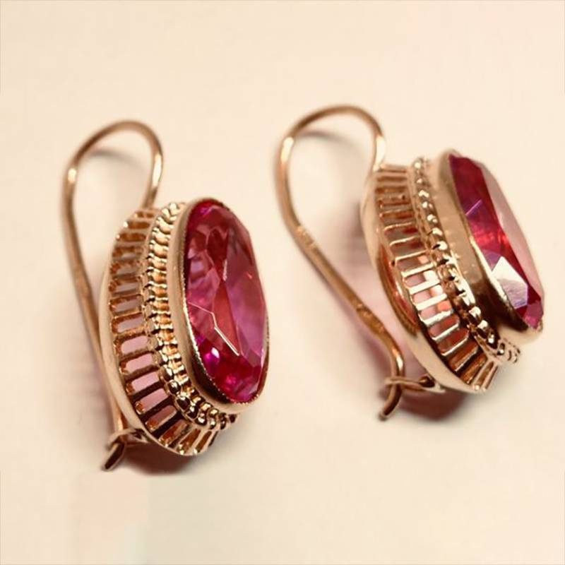 Vintage Rode Kristallen Oorbellen in Roze Goud