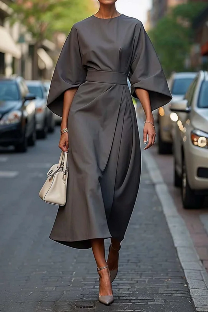 Louise – Elegante jurk met lantaanmouwen